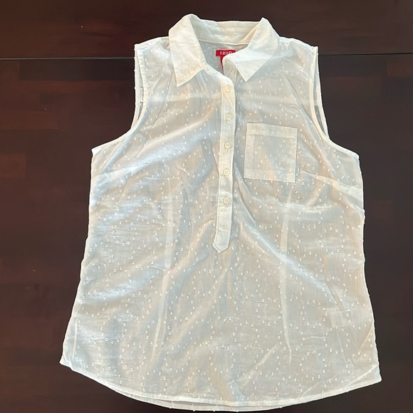 Izod Sleeveless Shirt - Picture 1 of 8